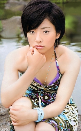 片岡安祐美のセクシー水着画像