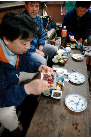 カラス食べる文化守れ 軟らかく甘み 特産品に 茨城出身の有名人